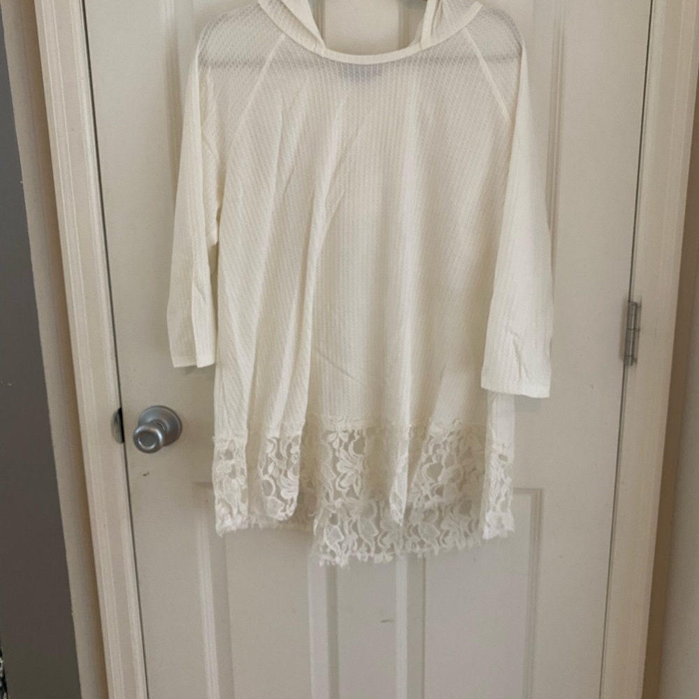 2x womans light hoodie, 3/4 sleeve